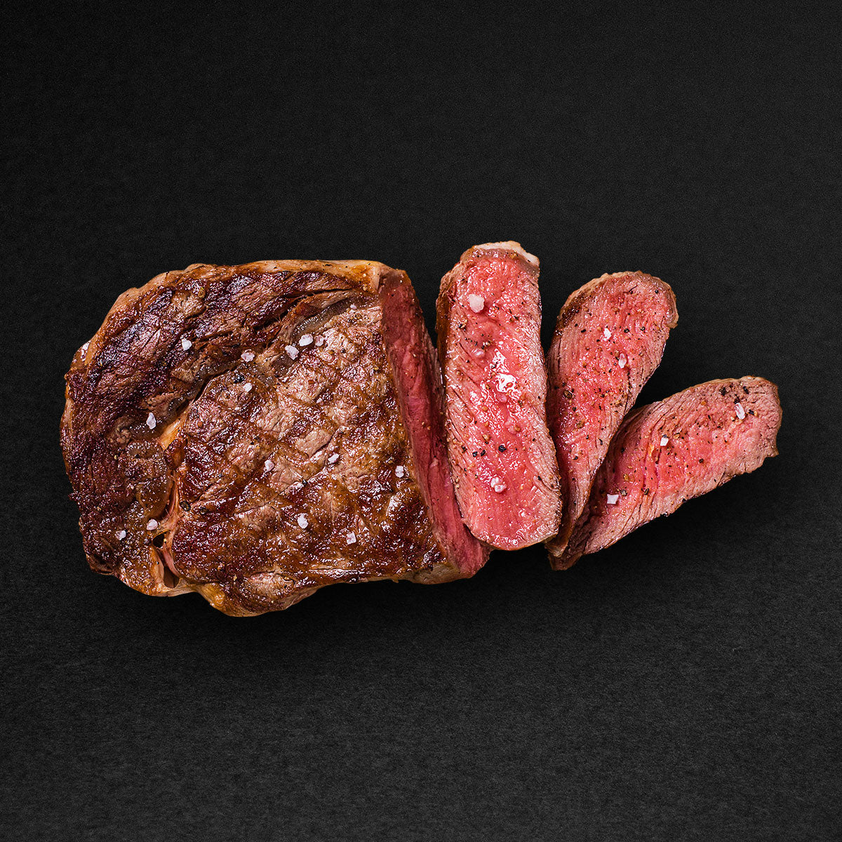 US Beef Ribeye gegrillt und aufgeschnitten